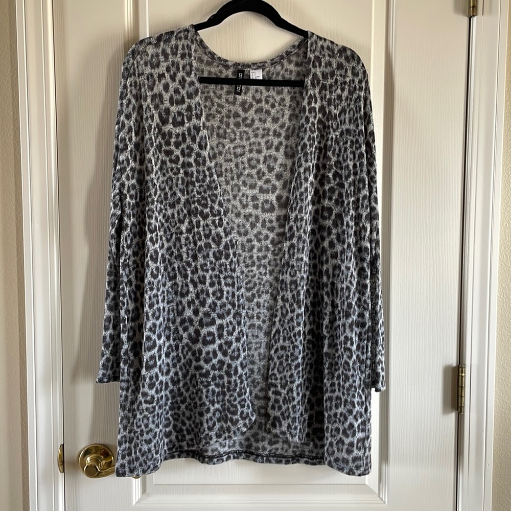 Leopard light weight cardigan